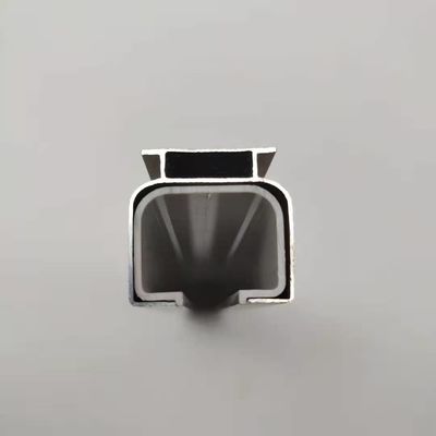 Harga yang bagus Bebas Kebisingan 1.2mm Tebal 28 * 23mm Aluminium Curtain Track Dengan Roda on line