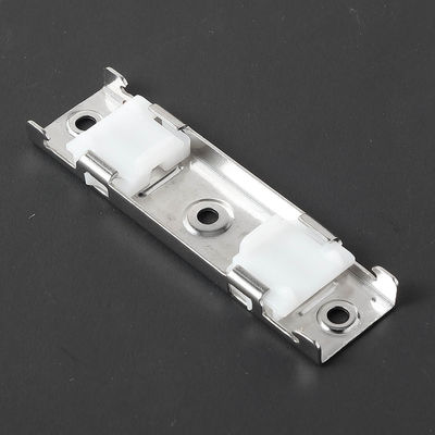 Harga yang bagus Pemasangan Mudah Baja Ivory White Curtain Track Bracket Untuk Rumah on line